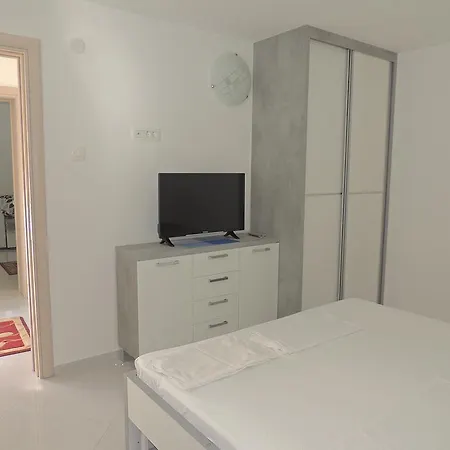 Becici Apartman